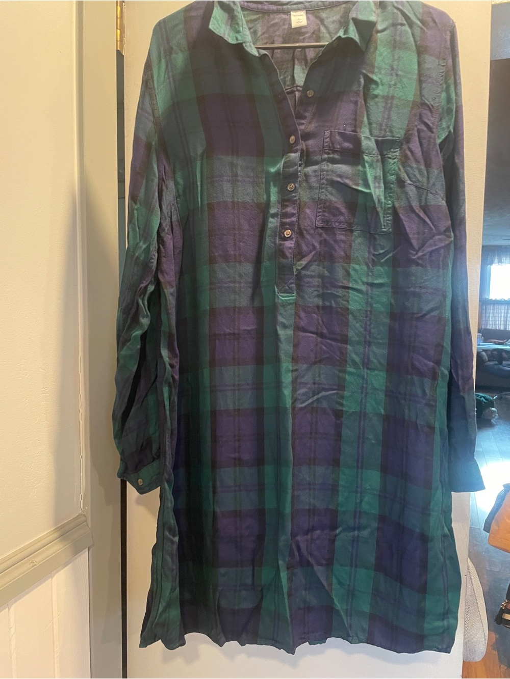 Old Navy Blue and Green Plaid Long-Sleeve Button-Down women’s dress L Tall